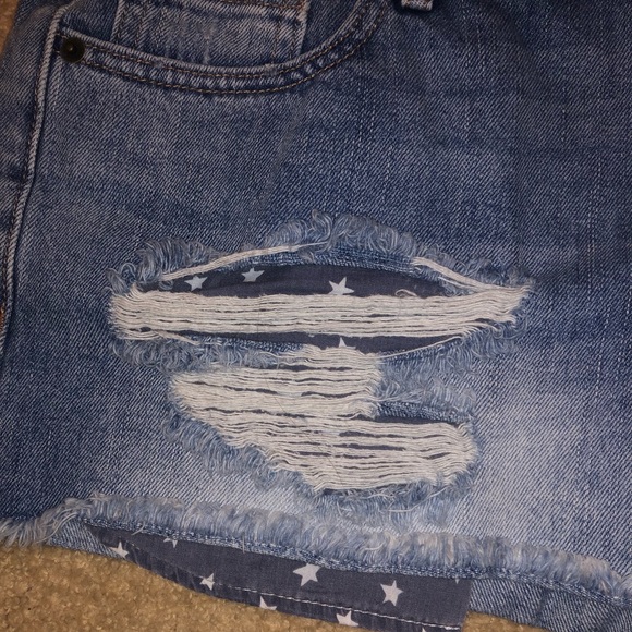 Old Navy Stars and Stripes Jean Shorts Size 10 - Picture 3 of 6